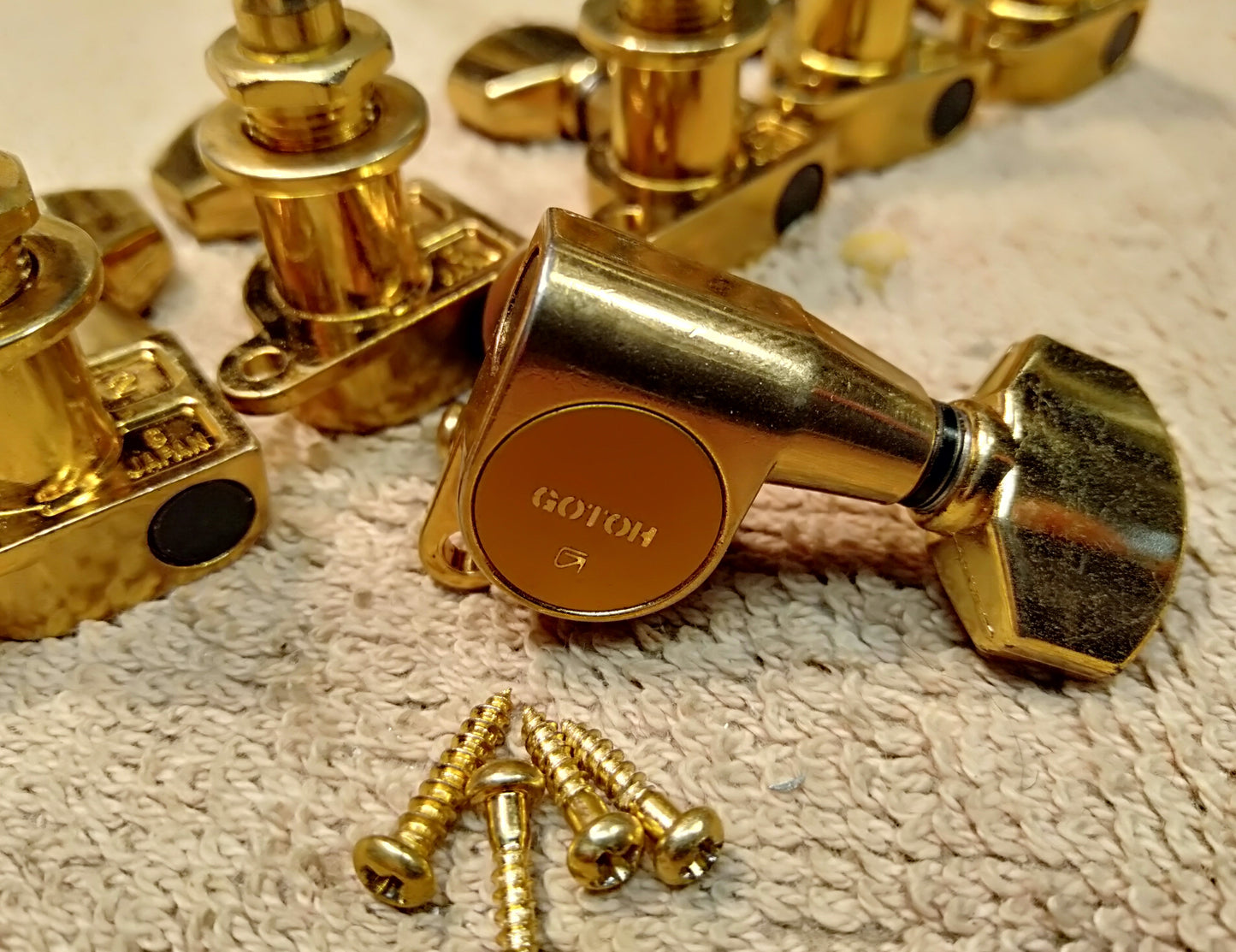 Gotoh tuners. 2nd hand