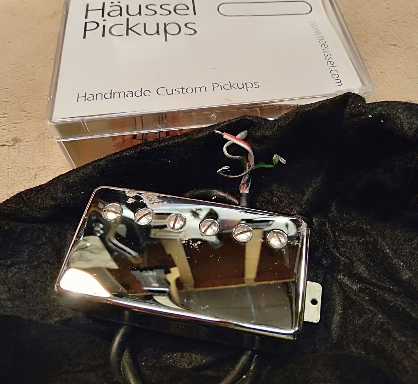 HÄUSSEL humbucker pickup. NOS