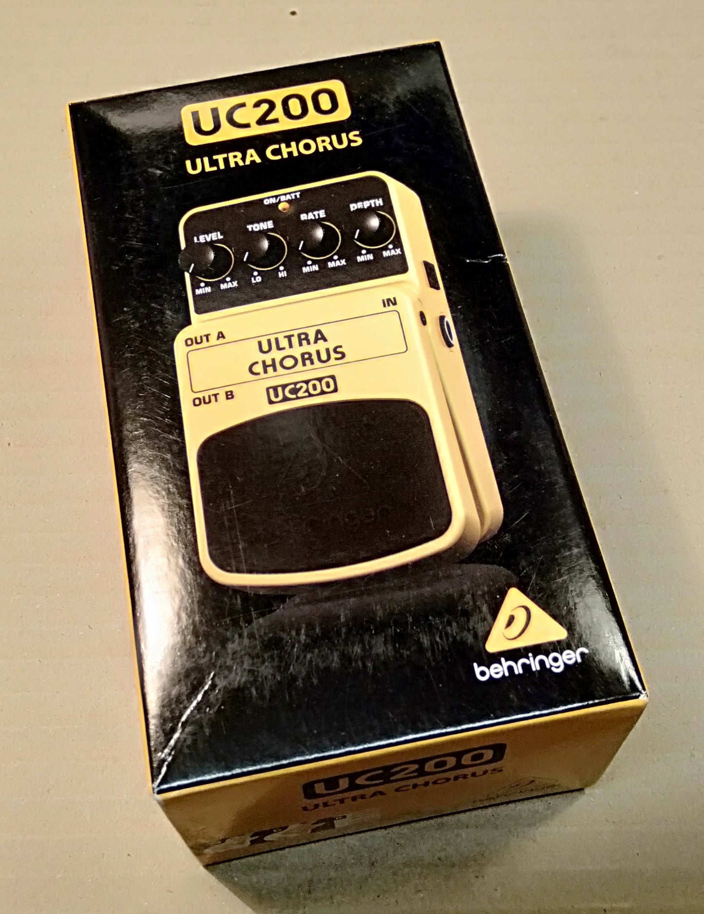 Behringer UC200. NOS