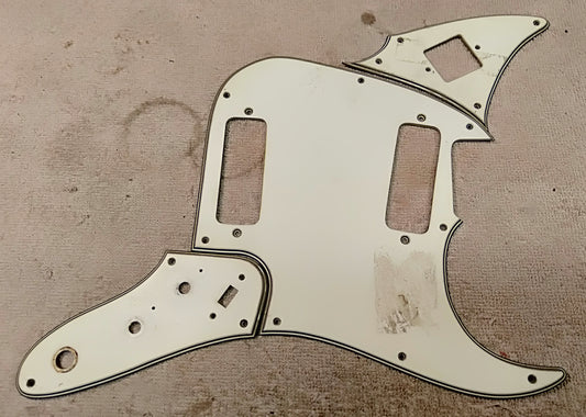 Aria scratchplate. 2nd hand