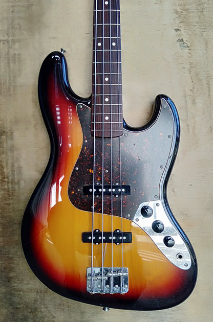 Fender Jazz bass. 2004