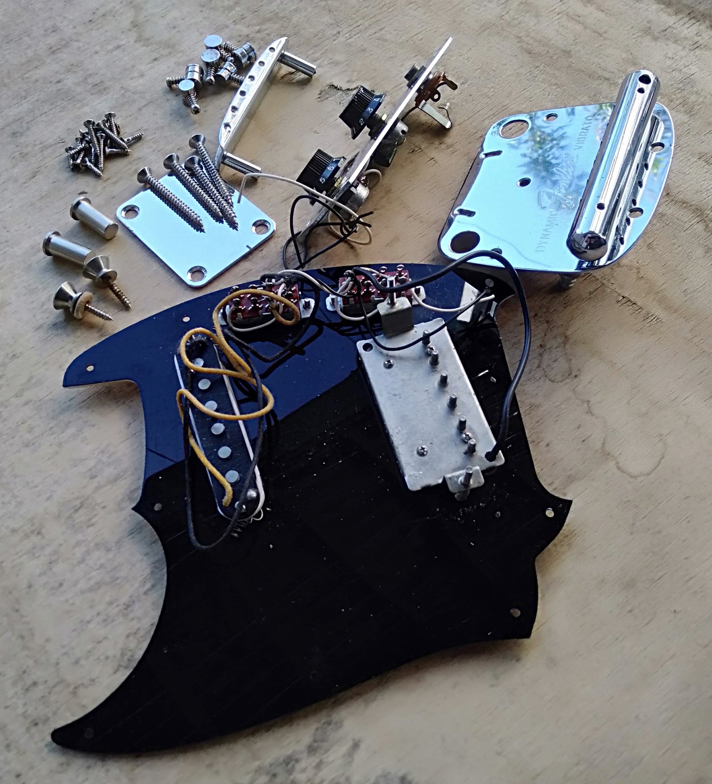Fender Jagstang hardware. 2nd hand