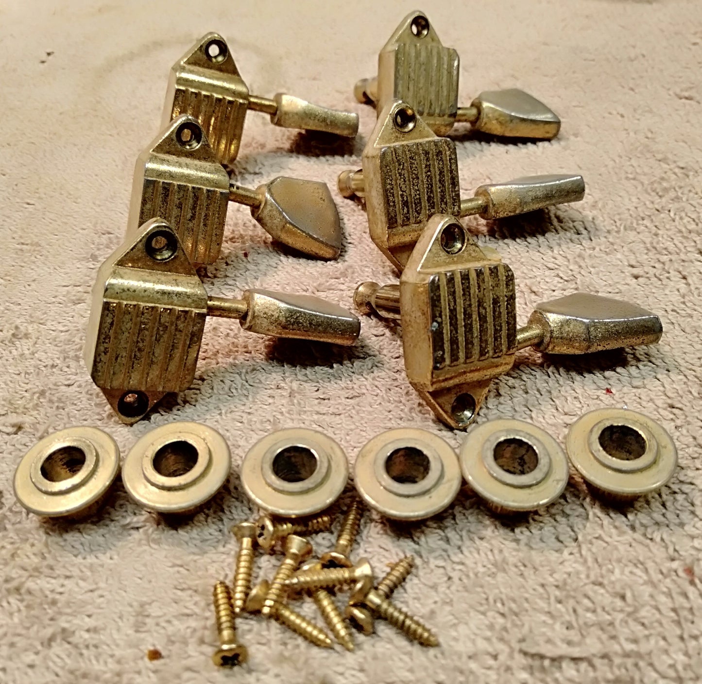 Gibson tuners. 2nd hand