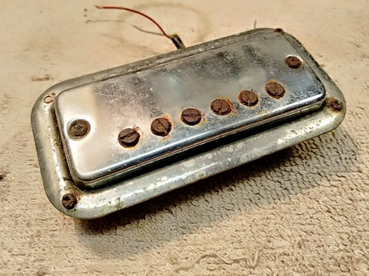 Maton pickup. 2nd hand
