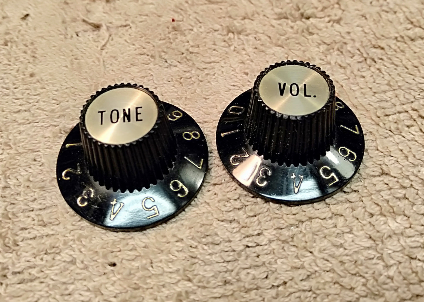 Knobs. 2nd hand