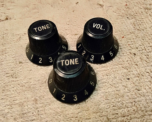 Knobs. 2nd hand