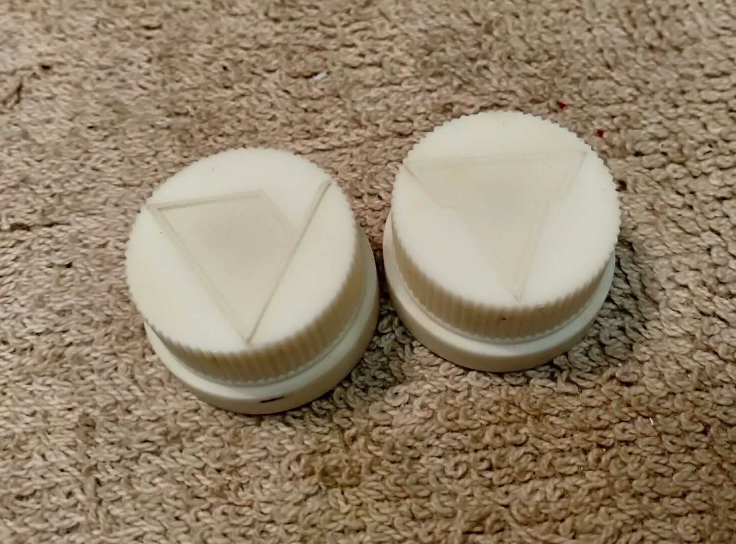 Knobs. 2nd hand