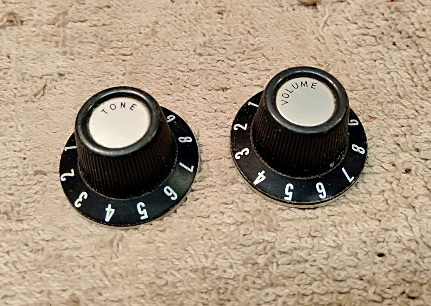 Knobs. 2nd hand