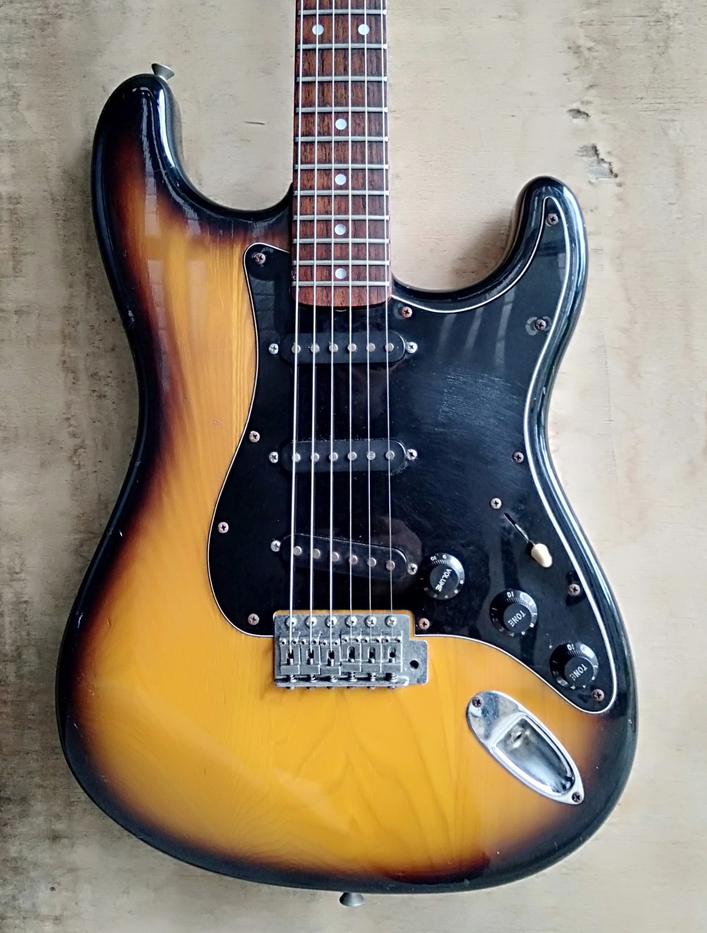 Aria Pro II ST-400. 1981