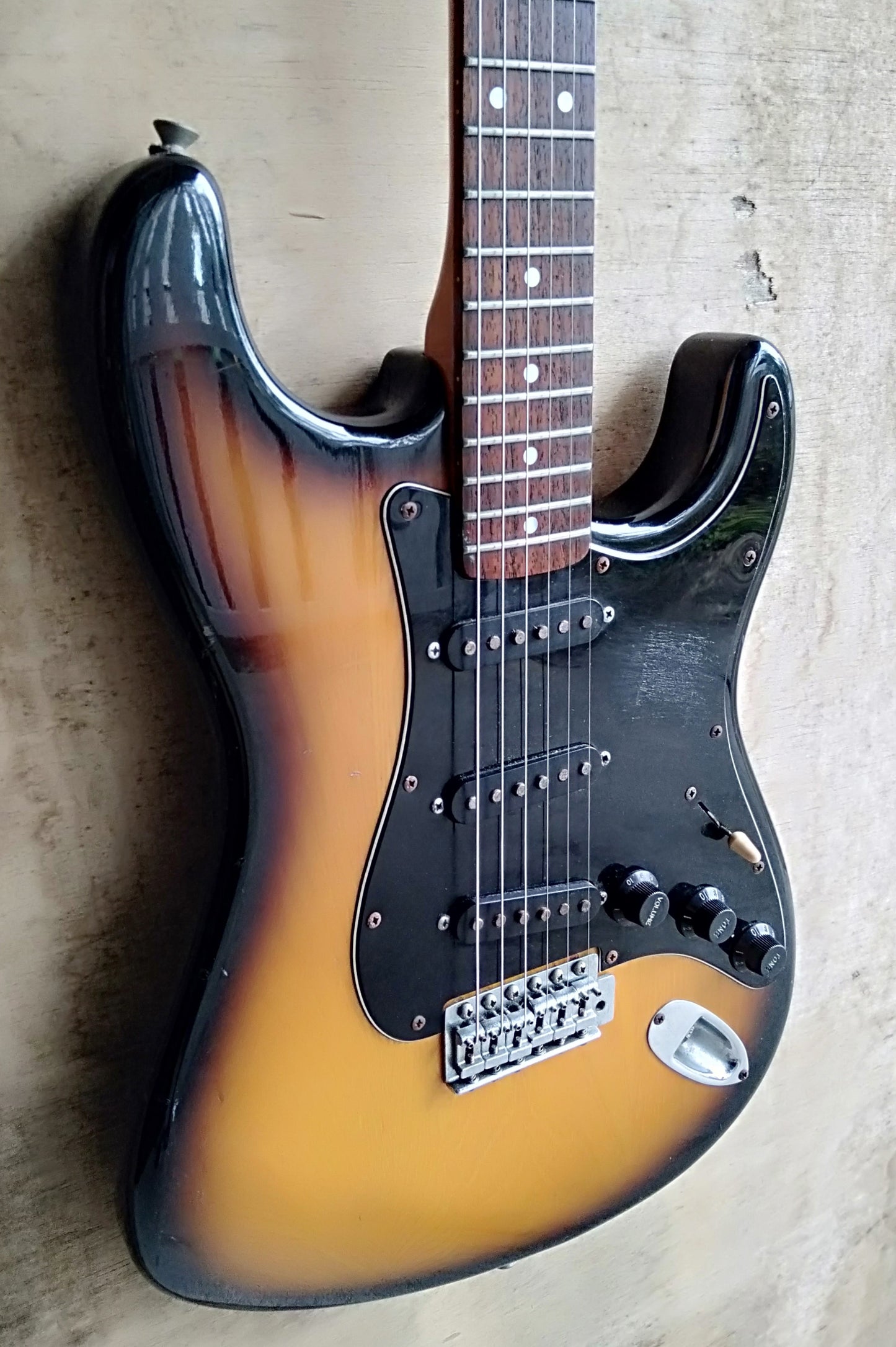 Aria Pro II ST-400. 1981