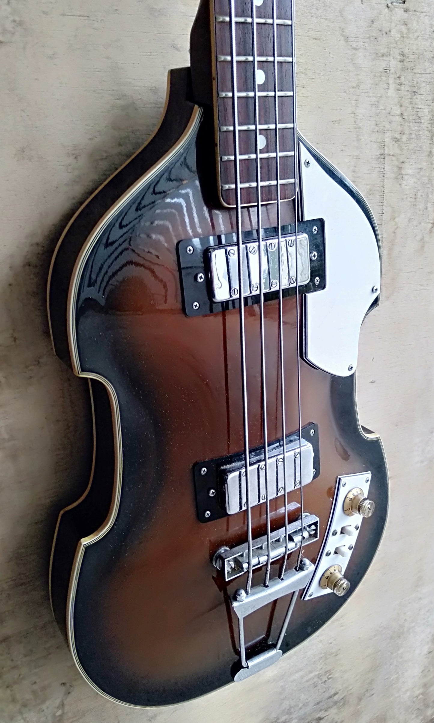 Guyatone VB28 1970's