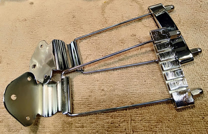 Trapeze tailpiece. NEW