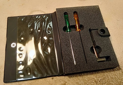Gibson handbook and toolkit. 2nd hand