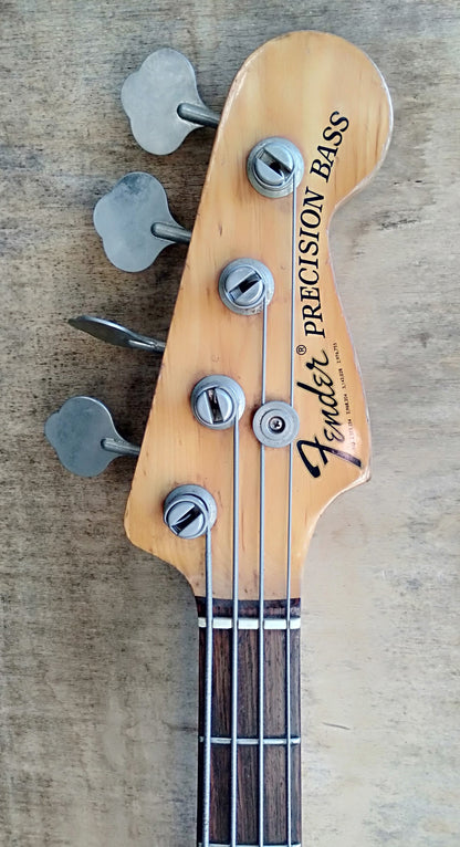 Fender P bass. 1974