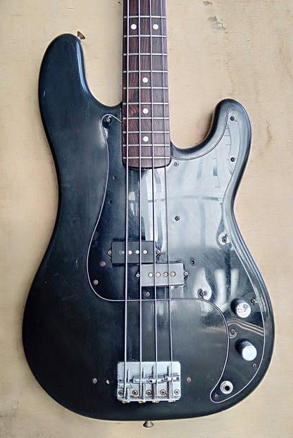Fender P bass. 1979