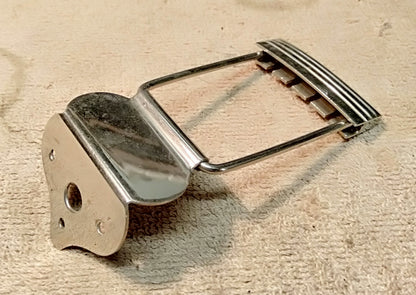 Trapeze tailpiece. 2nd hand