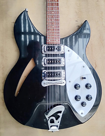 Rickenbacker 340. 1990