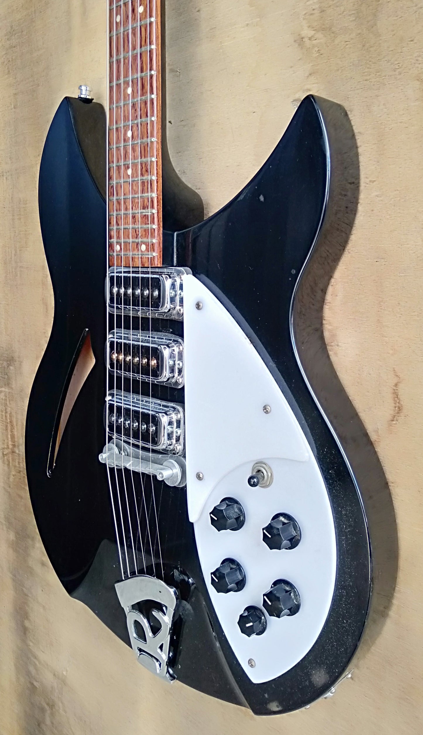 Rickenbacker 340. 1990