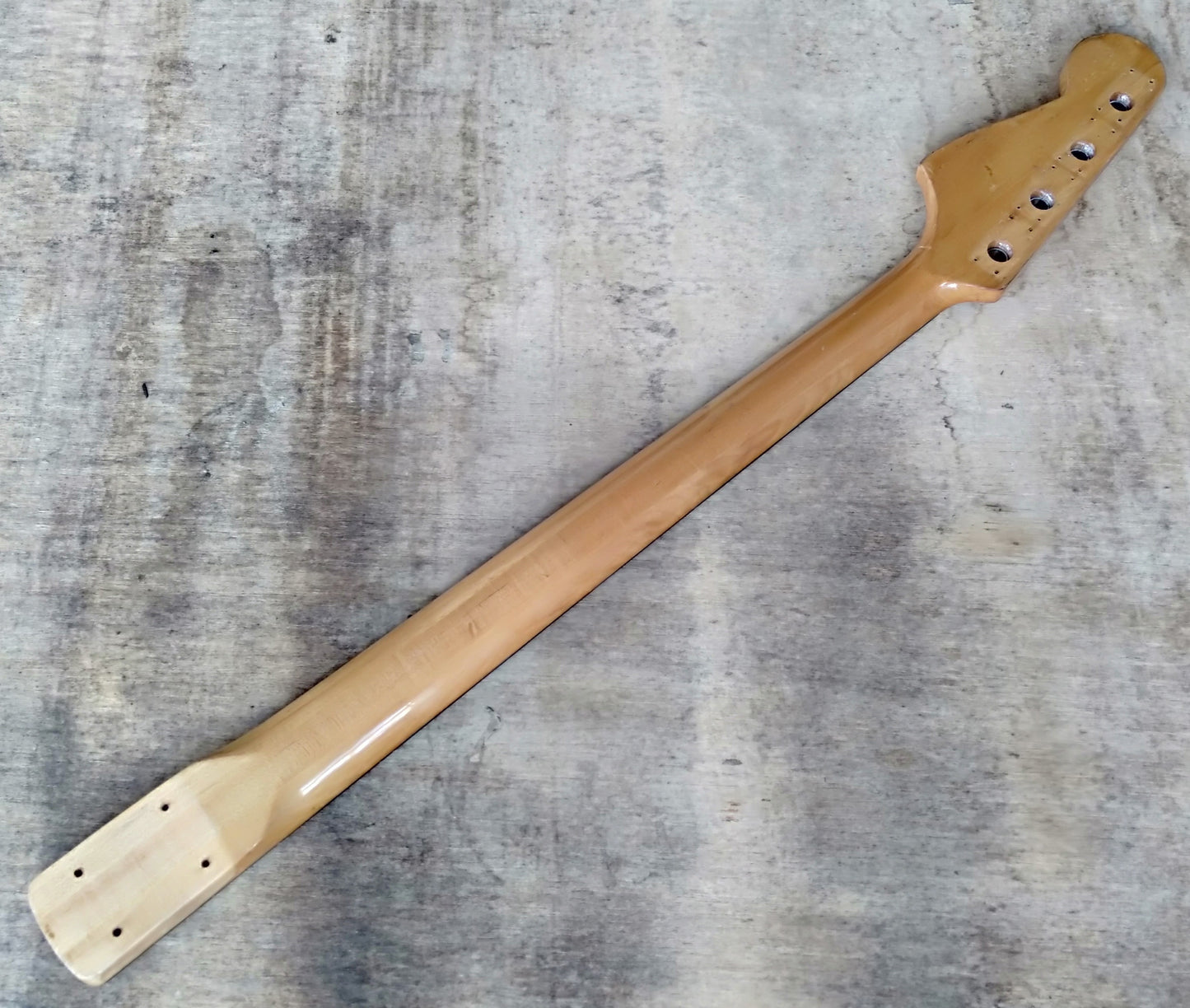 Bass neck. 2nd hand