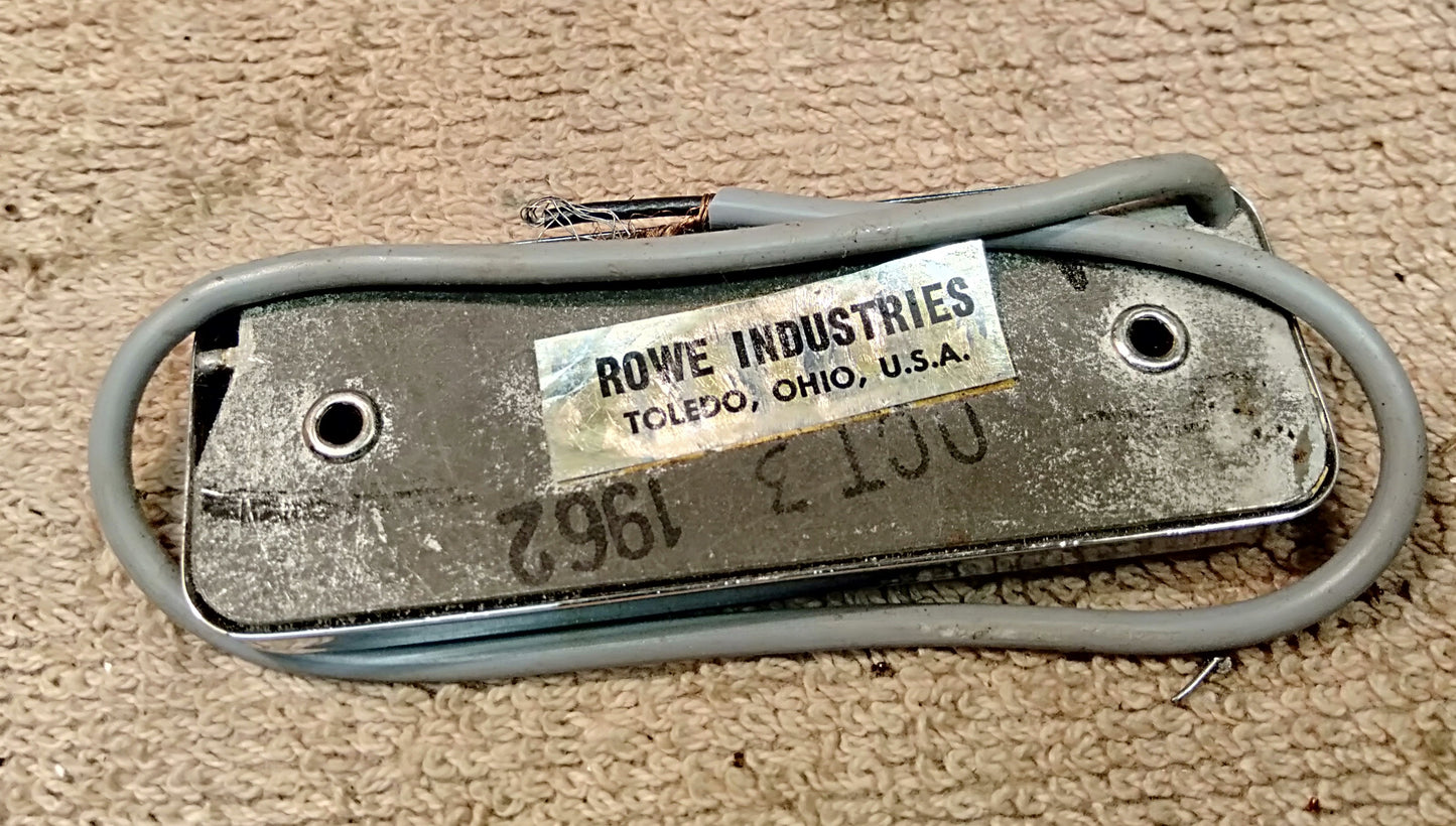 DeArmond gold foil pickup. 2nd hand