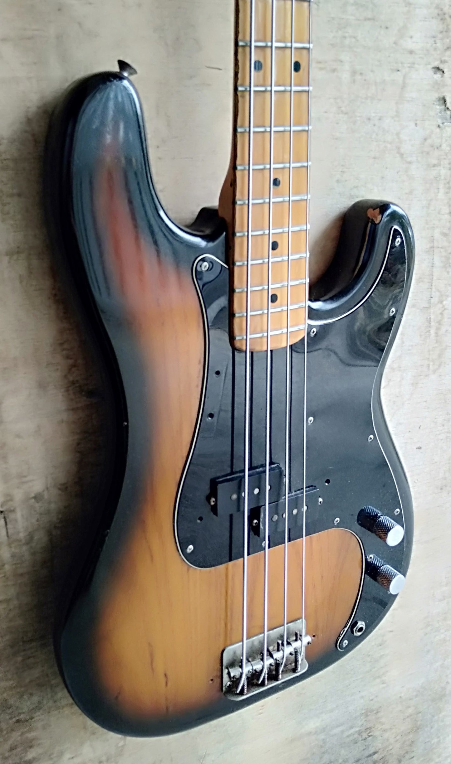 Fender P bass. 1979