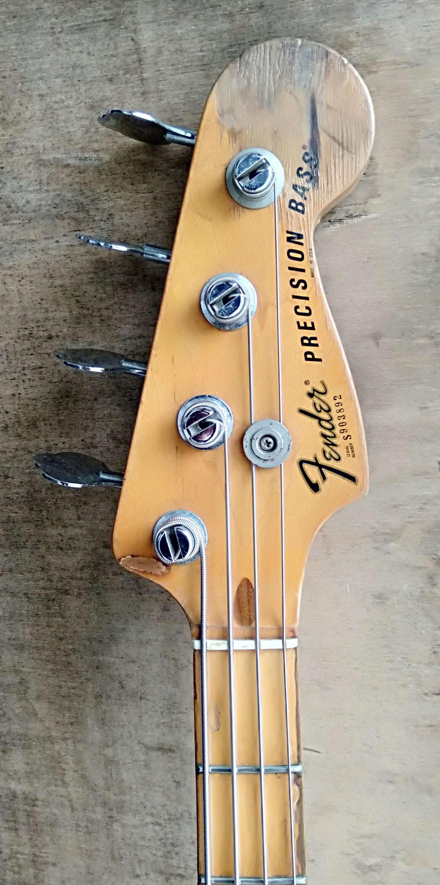 Fender P bass. 1979