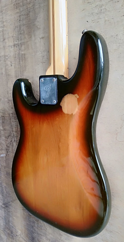Fender P bass. 1979
