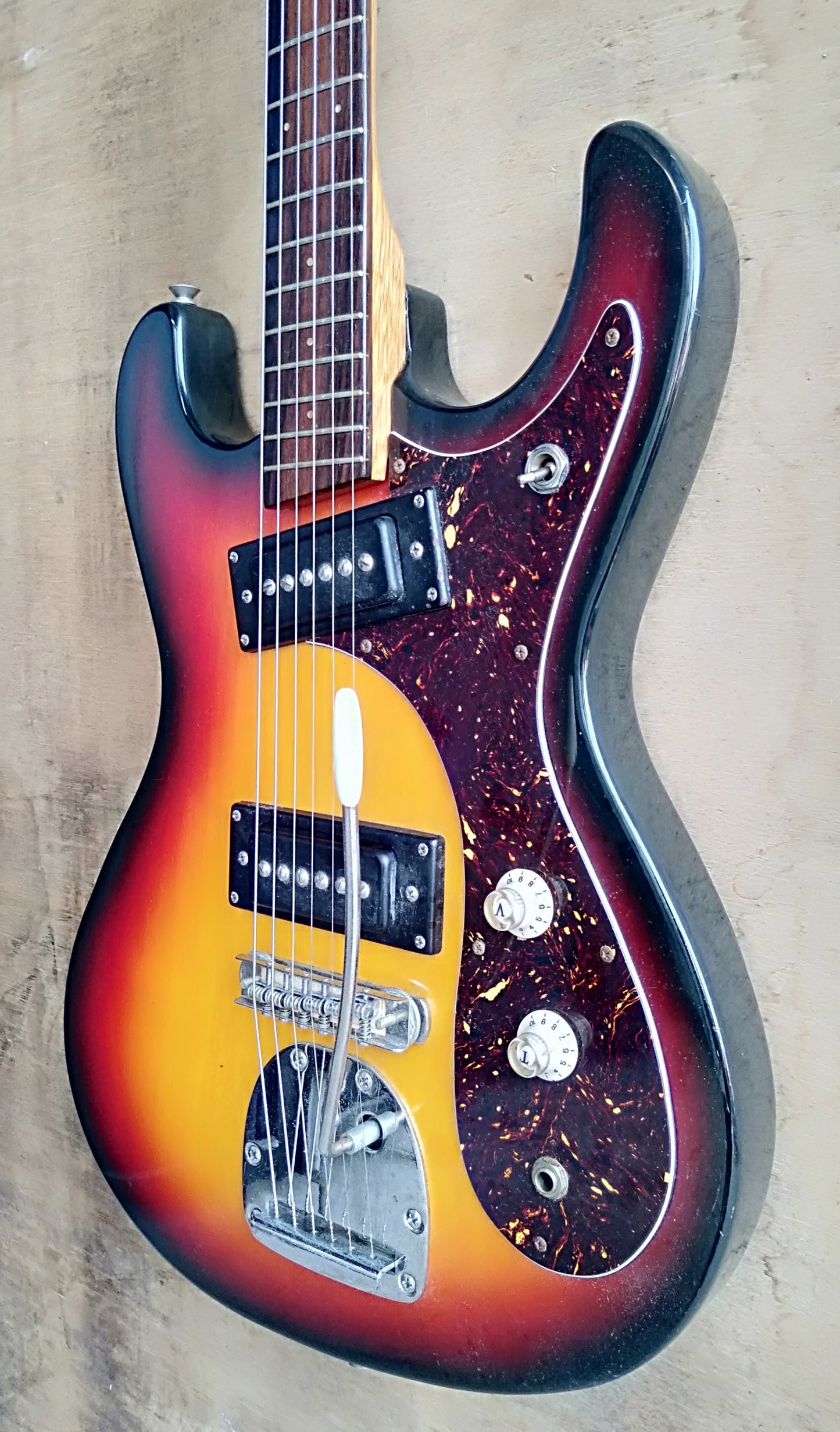 Guyatone LG-127. Early 70's