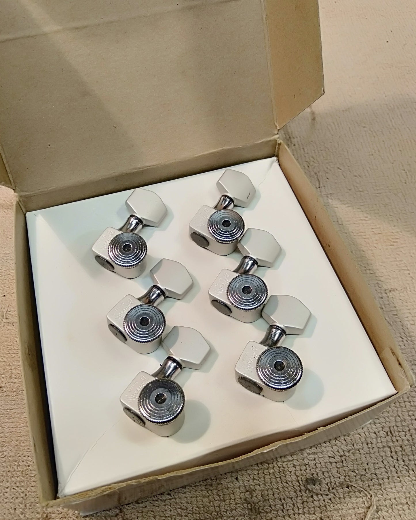 Sperzel tuners. NOS