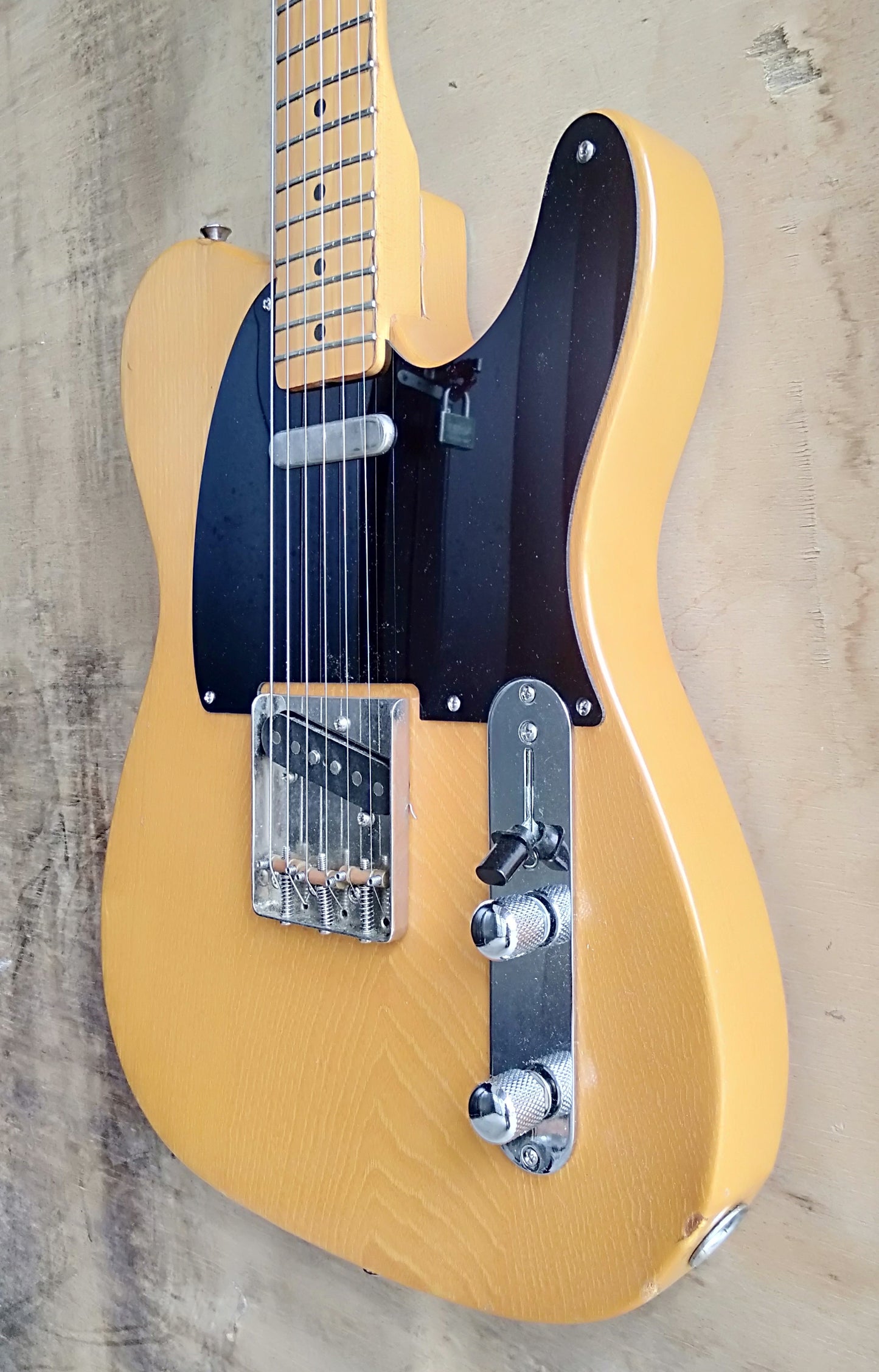 Profile Tele. 1980's